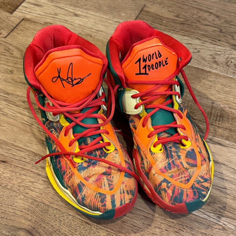 NIKE Kyrie Infinity